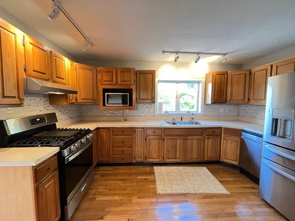 551 Townsend Ave #3, East Haven, CT 06512