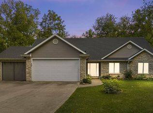 6216 Hathaway Rd, Fort Wayne, IN 46818