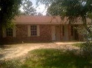 1401 Riverside Dr, Gautier, MS 39553