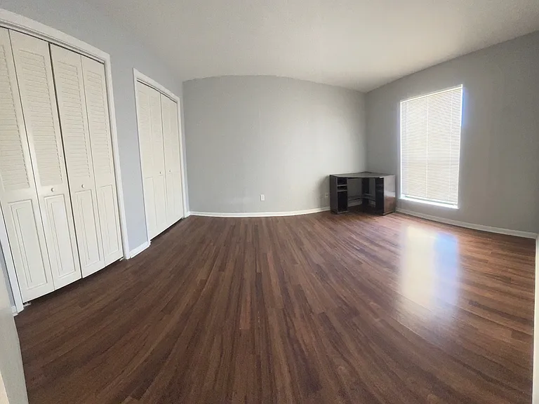 8517 Hearth Dr #4 — Photo 10