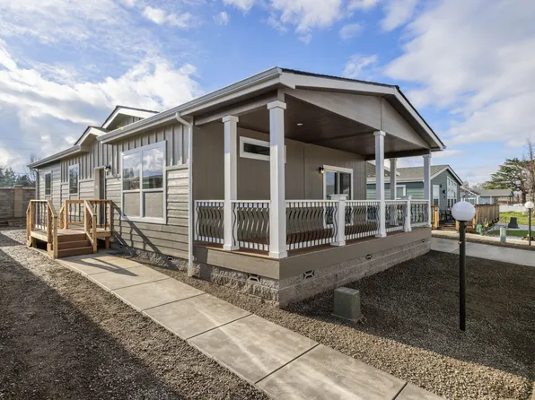 4601 S Pacific Hwy Unit 43, Phoenix, OR 97535