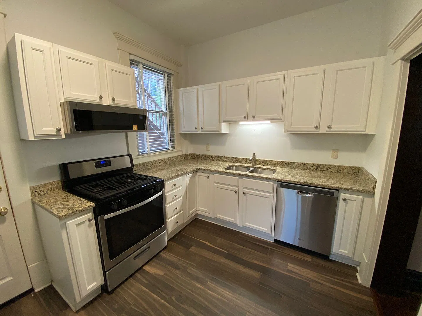 W 1st Ave 182-188 GW2 — Photo 2