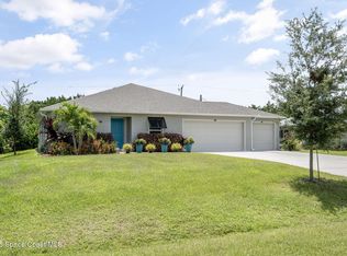 1119 Blossom Dr, Sebastian, FL 32958