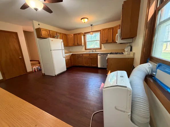 2388 Main St APT 4, Colchester, VT 05446