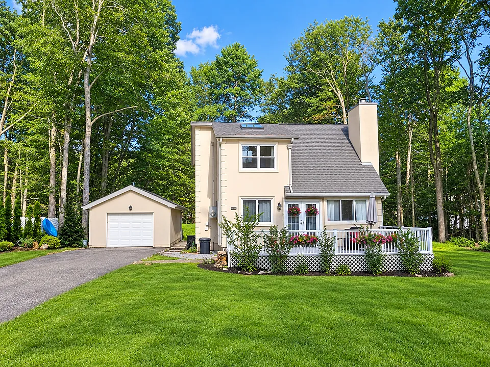 Oberon Rd