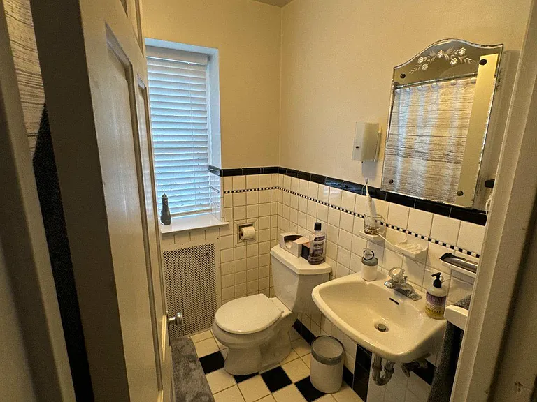501 E Philadelphia Ave #2 — Photo 16