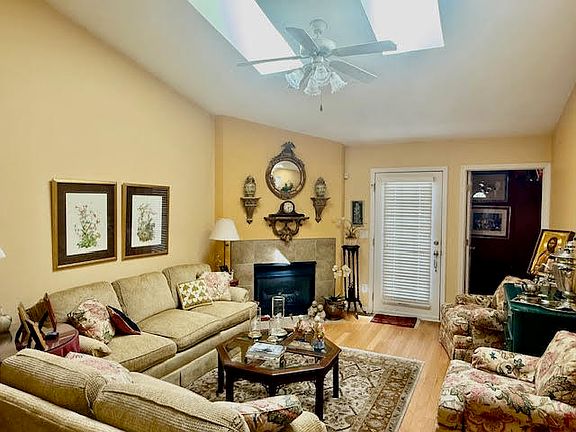 5th image of 1424 Amanda Park Ln