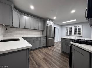 3 Fulper Pl, Clinton, NJ