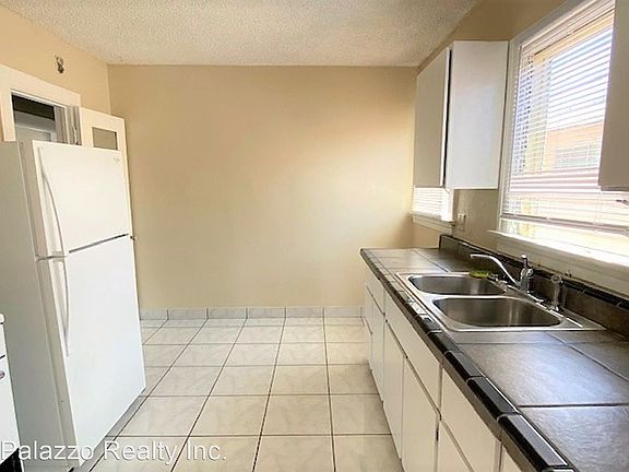4th image of 470 Saint Louis Ave #8536725