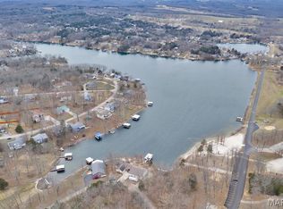 401 Bunker Hill Dr, De Soto, MO 63020