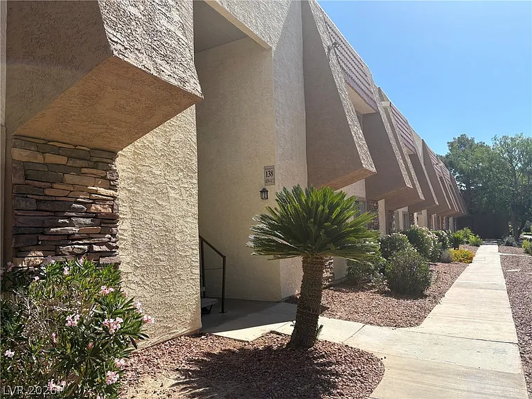 5278 River Glen Dr #411 — Photo 2