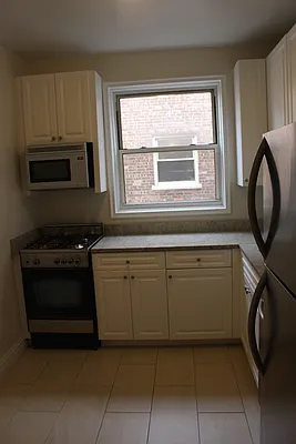 Rented by City Connections Realty | media 7