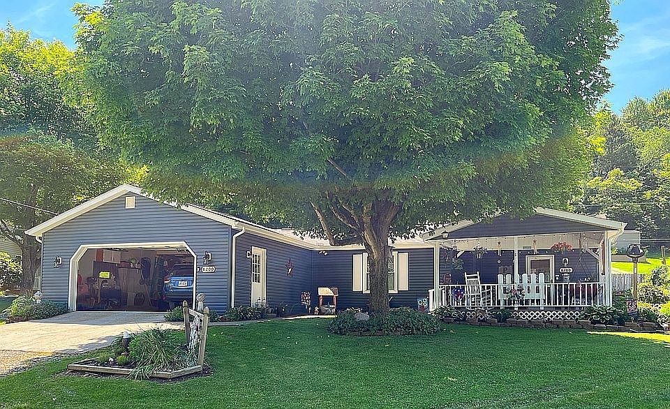 1st image of 8200 Maple St SW