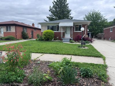 4973 Williams St, Dearborn Heights, MI, 48125