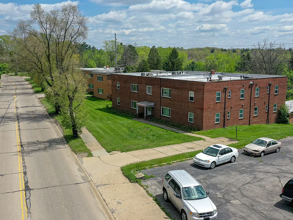 204 Solon Rd