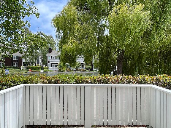 2nd image of 7 Marina Lakes Dr