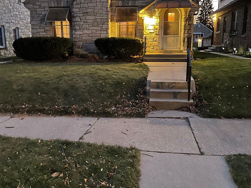 1st image of 3145 W Drury Ln