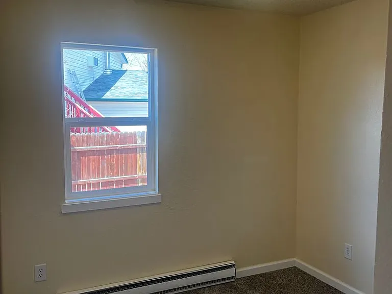 1066 Williams St — Photo 9