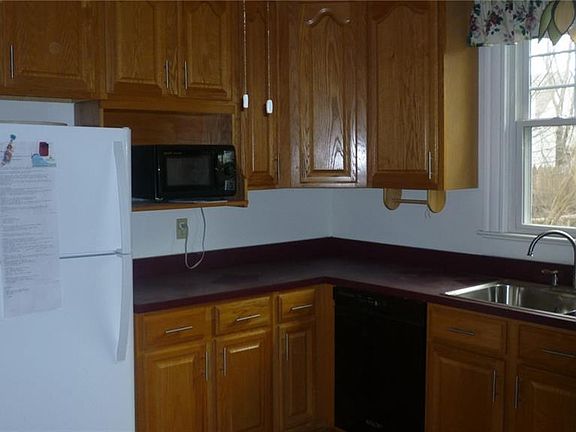 5th image of 325 Granite Ave