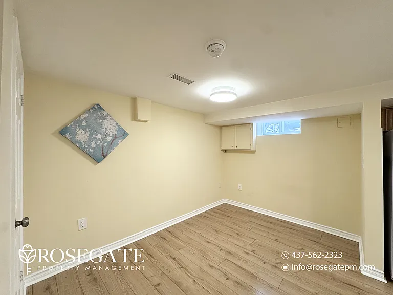 40 Chryessa Ave #2 — Photo 8