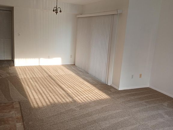 4th image of 600 Sterthaus Dr #Ud