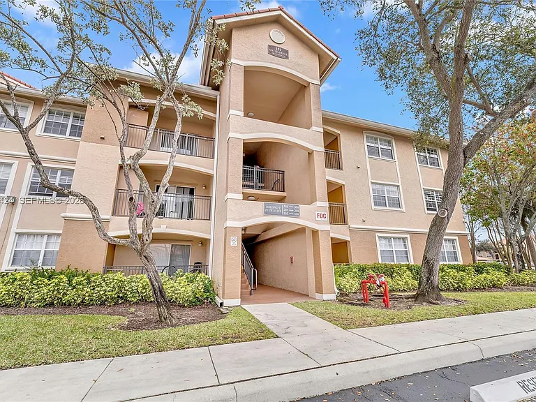 151 SW 117th Ave #9308 — Photo 4