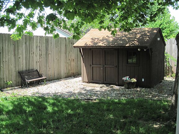 Workshop or storage.