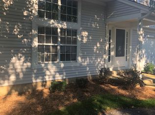 218 Butternut Ln, Streamwood, IL