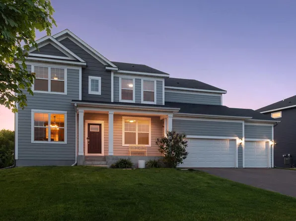 2594 Woods Dr, Victoria, MN 55386