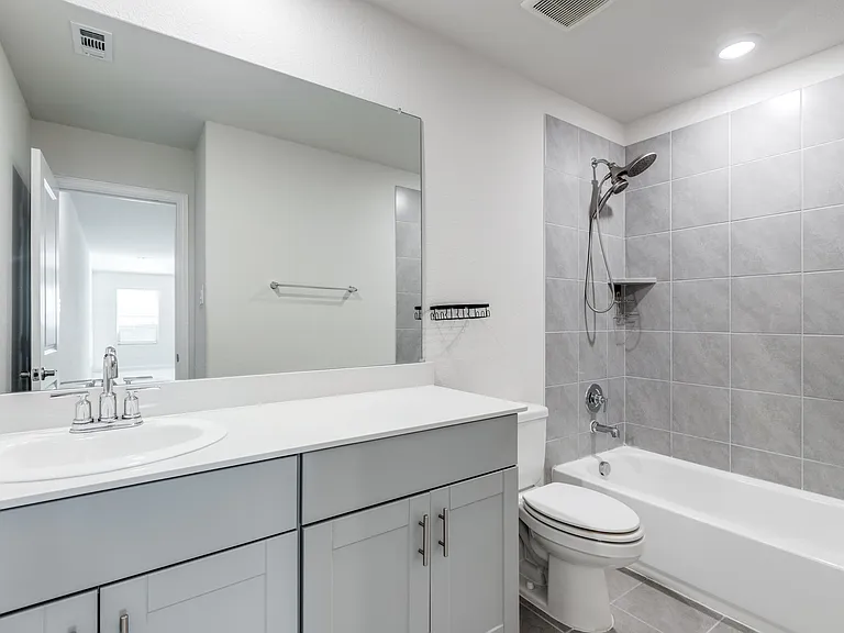 226 Stonebrook Trl — Photo 14