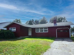 11 S Hill Dr, Essex Junction, VT 05452
