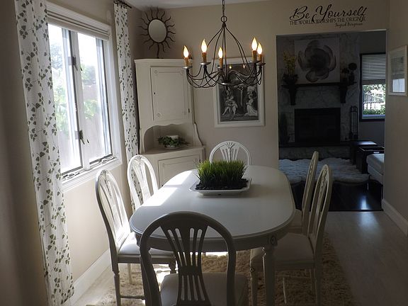 Dining room to Family room