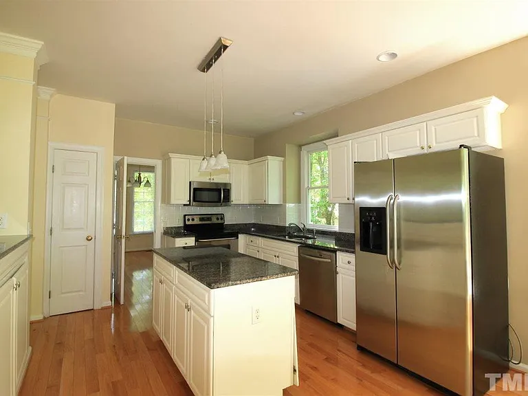 106 Bowers Ln — Photo 7