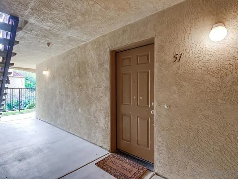 2045 Burton St #51 — Photo 4
