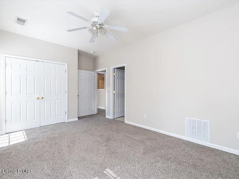 217 Hampton Place Ct — Photo 14
