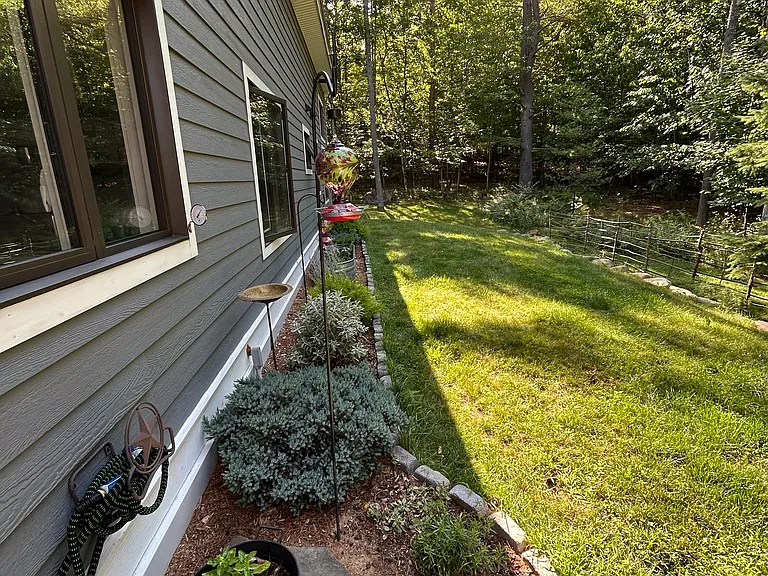 River Rd — Photo 9