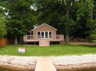 1 Slade Ave, Elgin, IL 60120