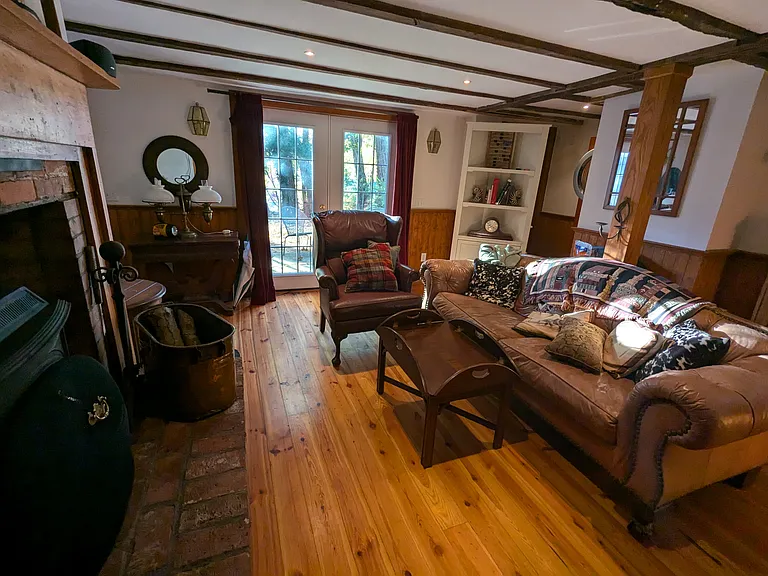 49 Hollow Tree Ridge Rd — Photo 17