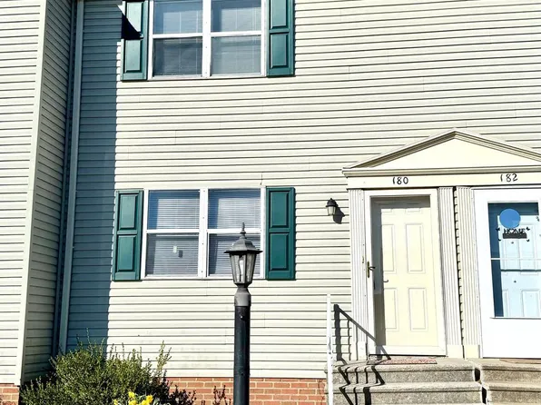 180 Center St #180, Hanover, PA 17331
