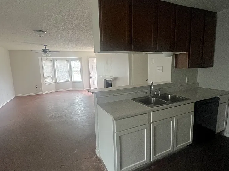 14477 Dawn Ln — Photo 4