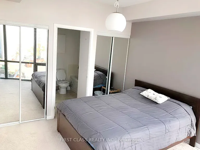 832 Bay St #505 — Photo 13