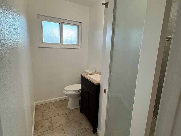528 N Placentia Ave — Photo 22