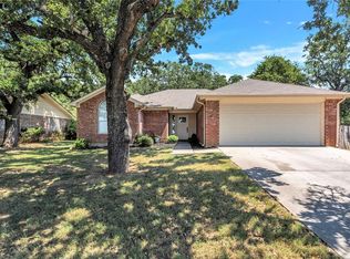 3207 S Garland St, Decatur, TX 76234