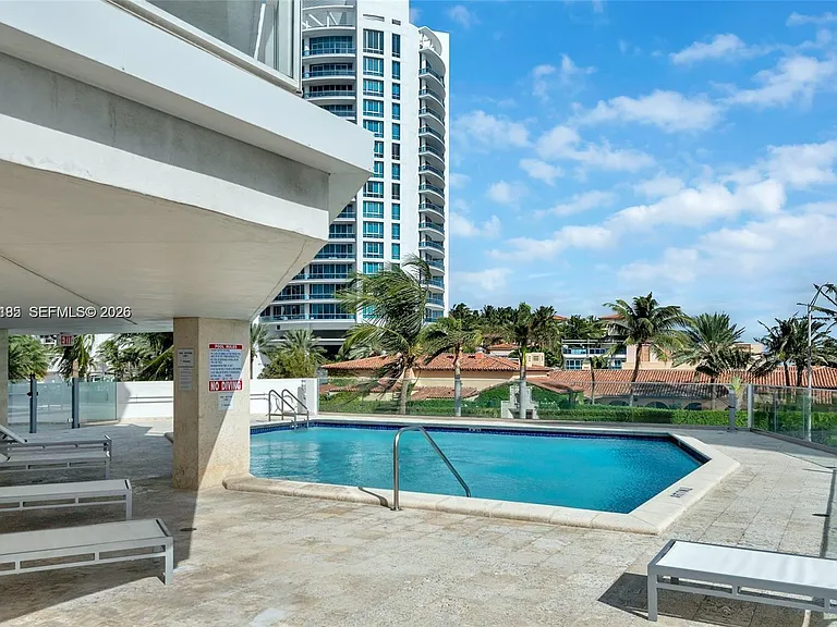 5900 Collins Ave #702 — Photo 48