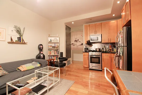 Rented by EXR | media 1