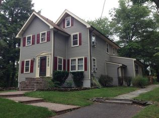 12 Lakeside Rd, Somerset, NJ 08873