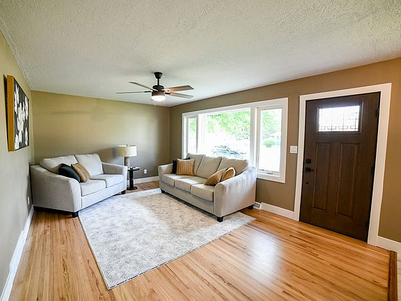 4th image of 4409 5th Ave S