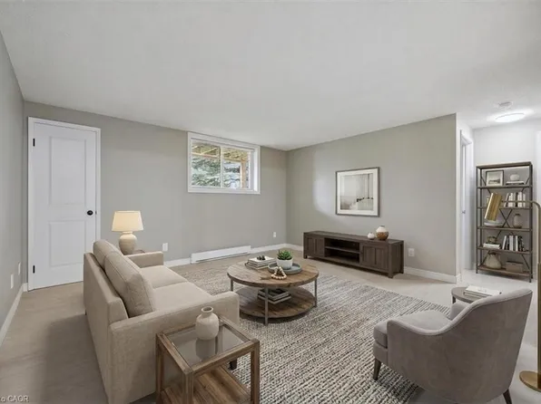 565 Greenfield Ave #803, Kitchener, ON N2C 2P4