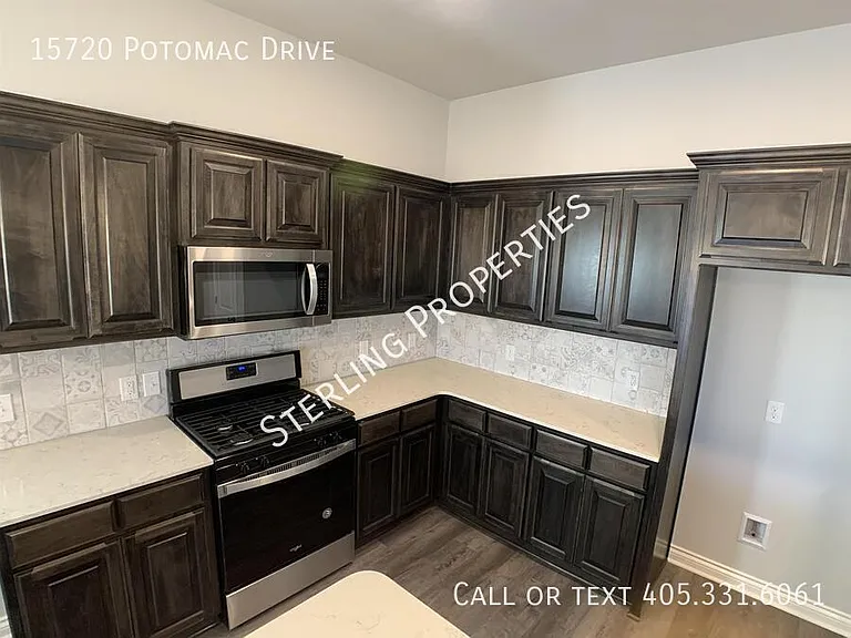 15720 Potomac Dr — Photo 13