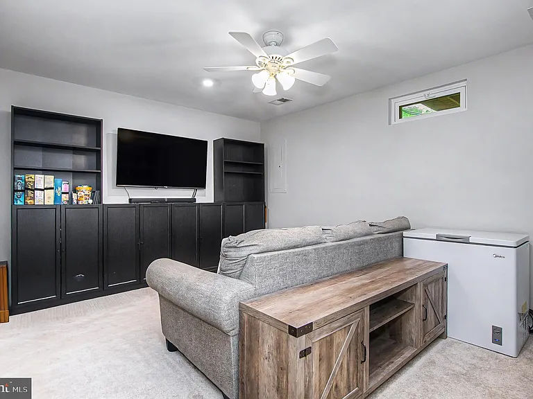 510 Lilac Ter NE — Photo 31